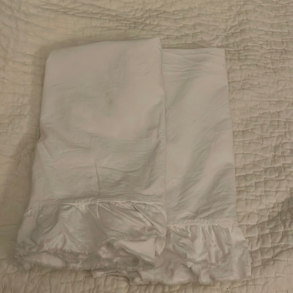 White Decorative Ruffle Pillowcase - Classic Home Bedding